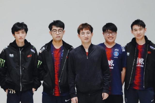 变化多端著 变化多端著