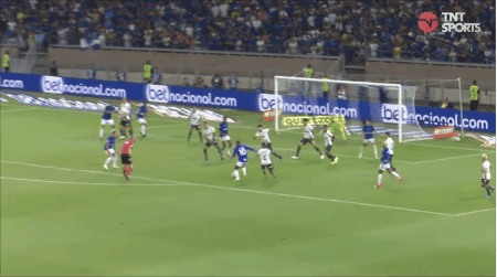 表现得异常 表现得异常