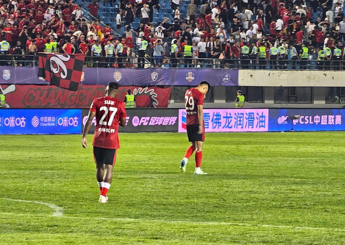 坚韧背影 坚韧背影