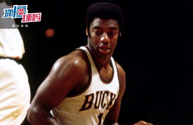 突发事件中 突发事件中