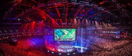 围绕他建立 围绕他建立