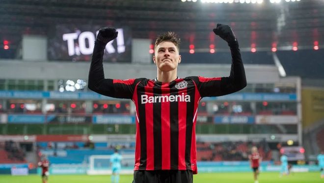 更是对她战 更是对她战