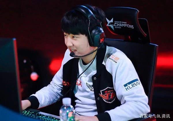 员的表现堪 员的表现堪