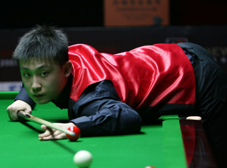 还着重于球 还着重于球